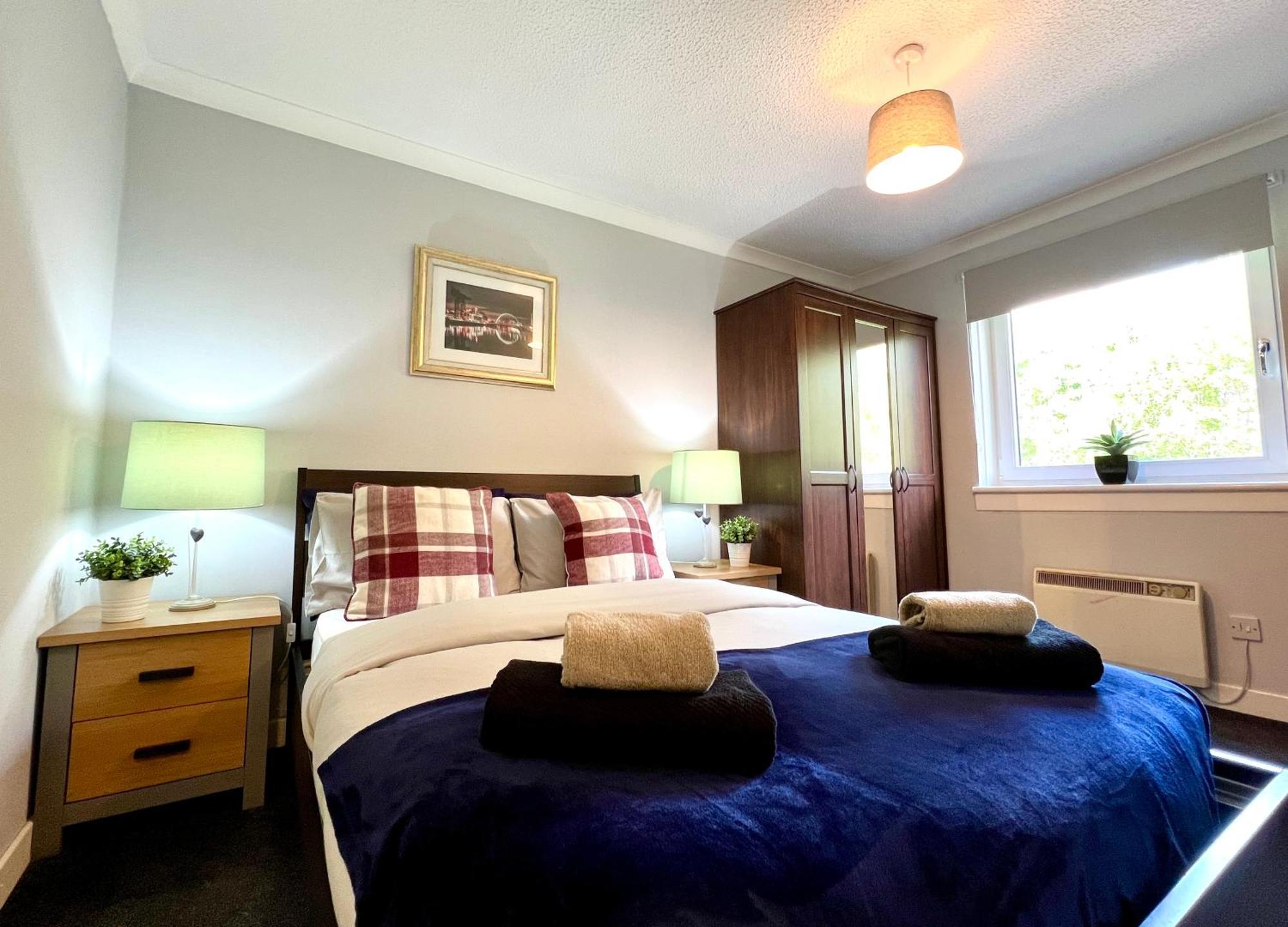 Spacious 2 Bed-Flat In Glasgow City - Free Parking 외부 사진