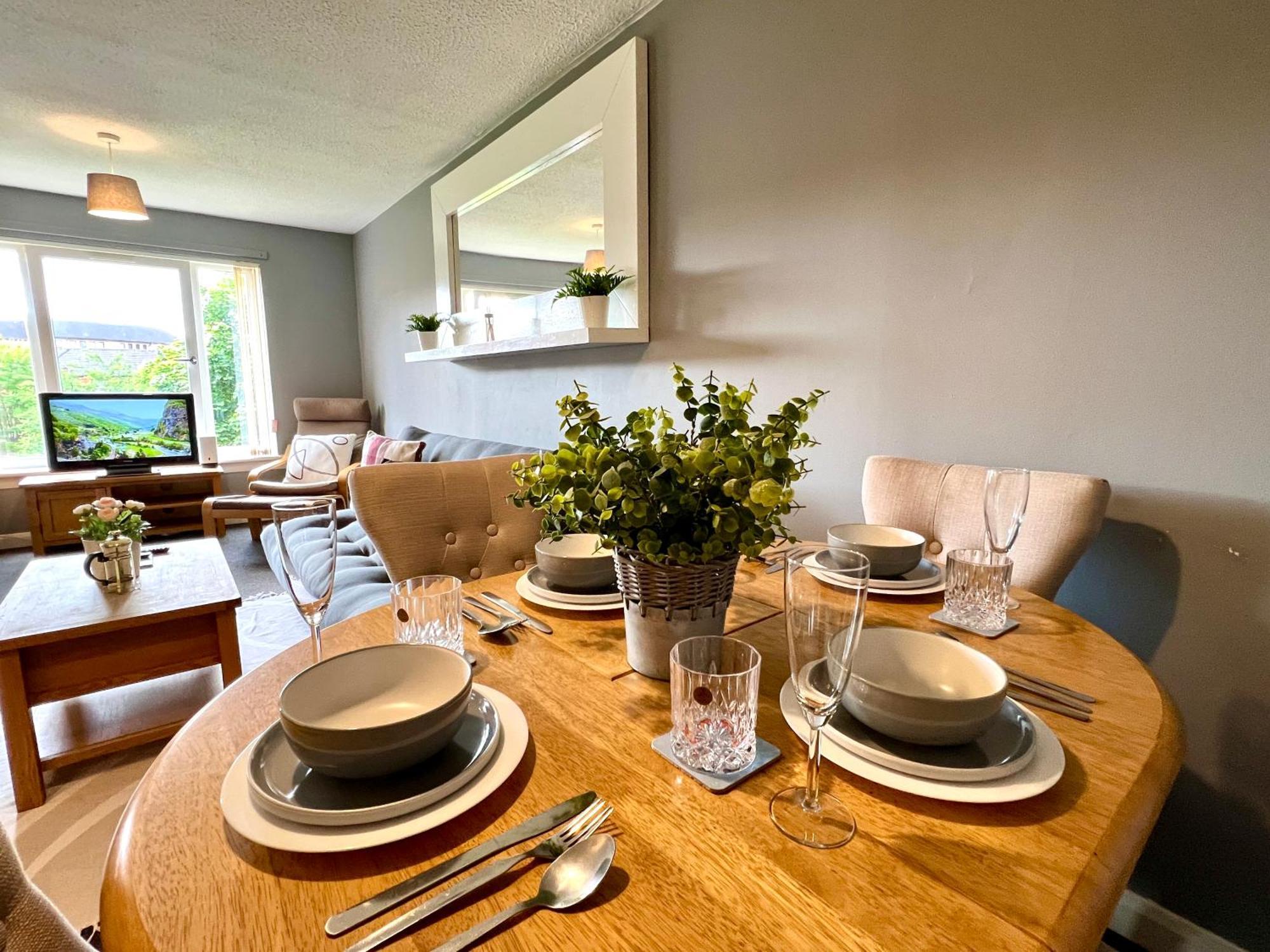 Spacious 2 Bed-Flat In Glasgow City - Free Parking 외부 사진