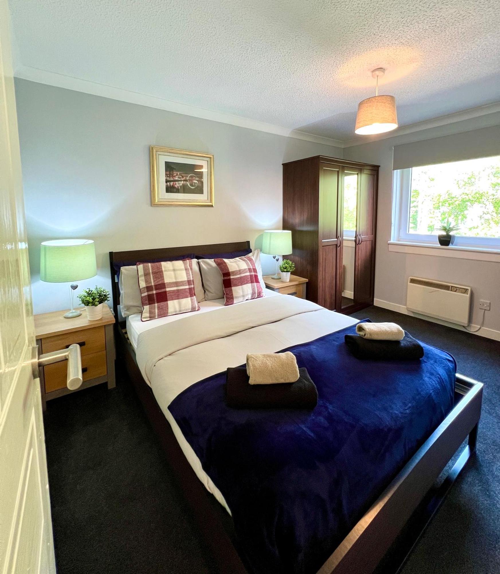 Spacious 2 Bed-Flat In Glasgow City - Free Parking 외부 사진