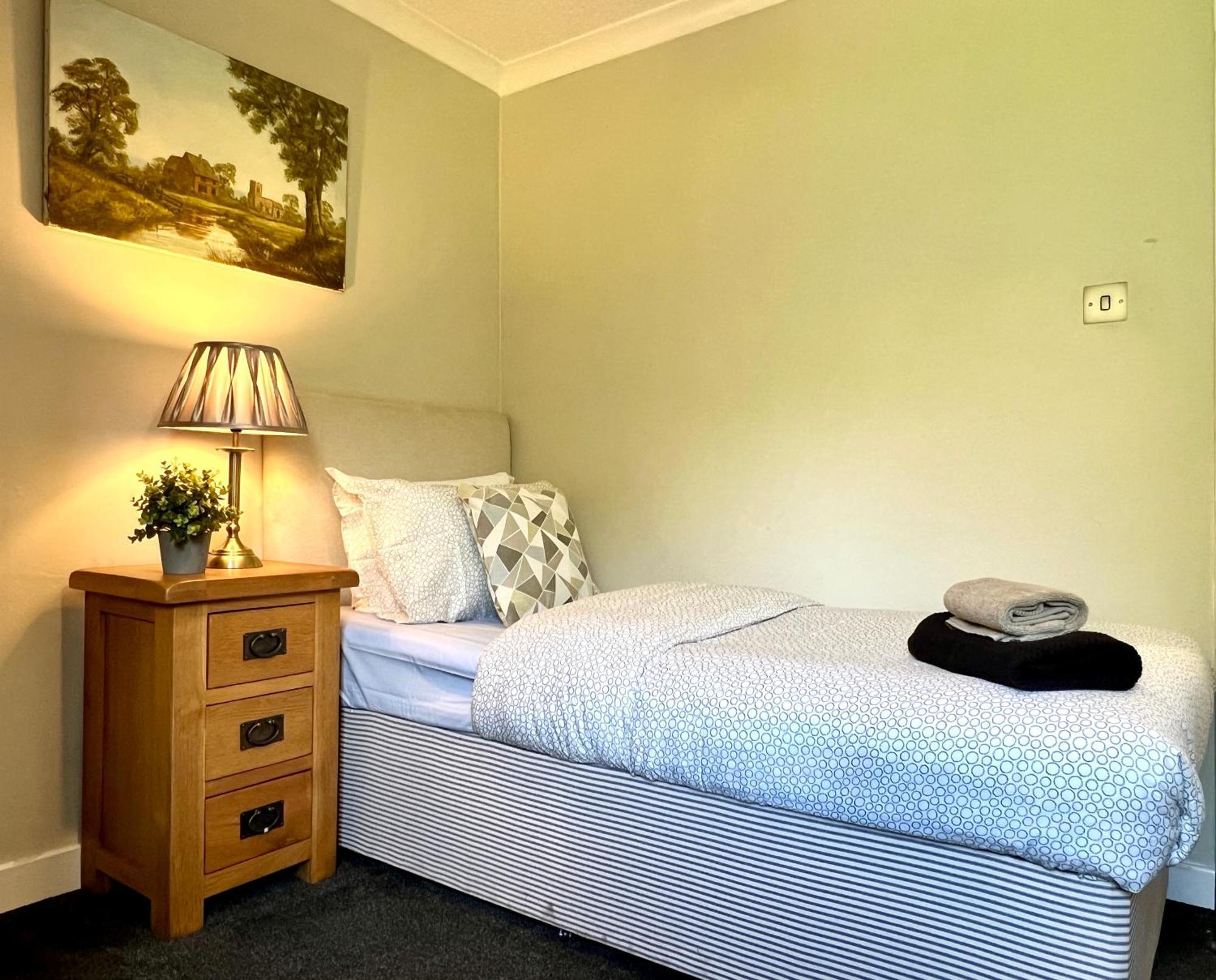 Spacious 2 Bed-Flat In Glasgow City - Free Parking 외부 사진